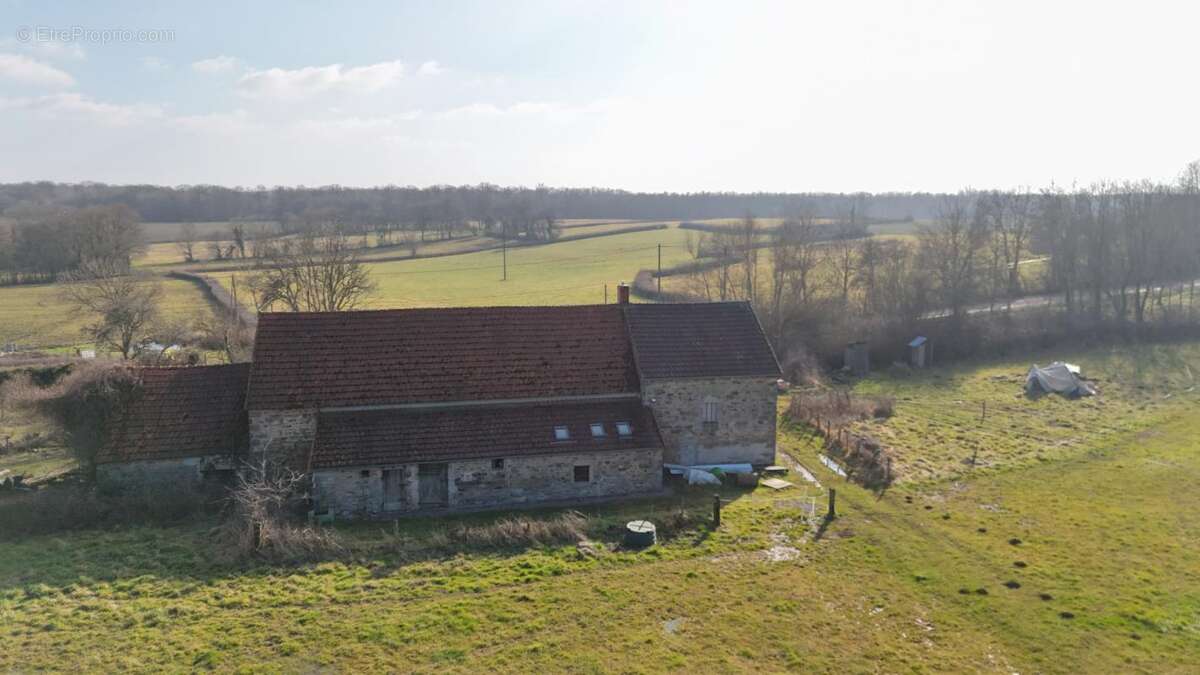 Maison à AUXY