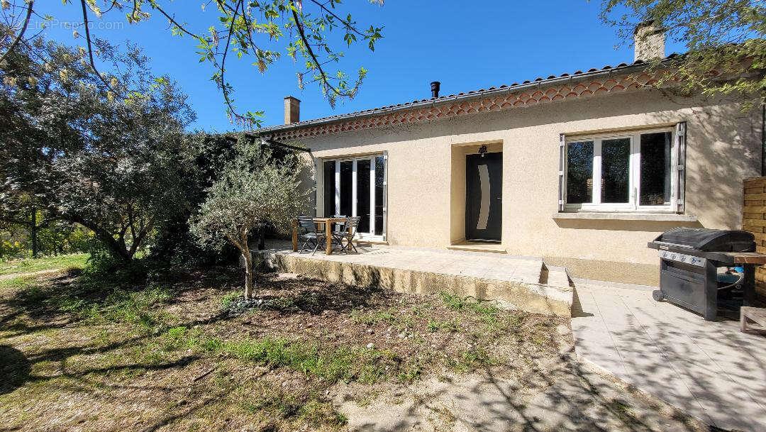 Maison à PIOLENC