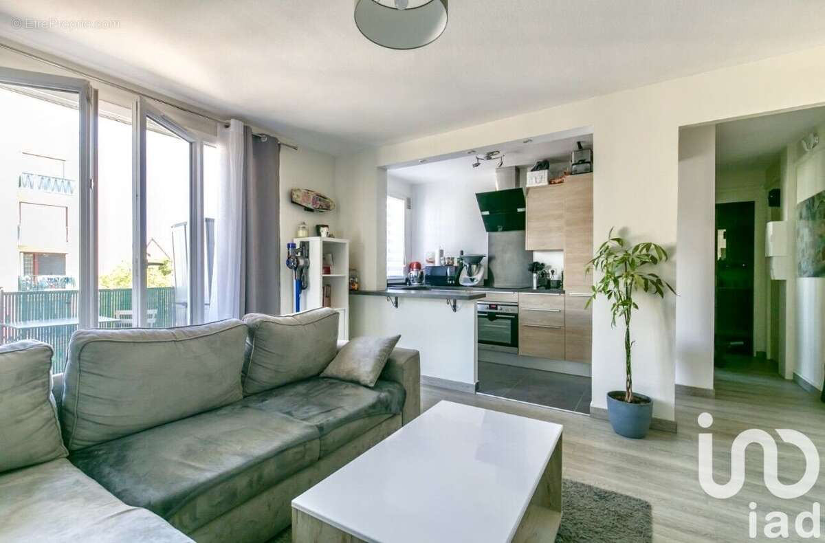 Photo 7 - Appartement à SAINT-MAUR-DES-FOSSES