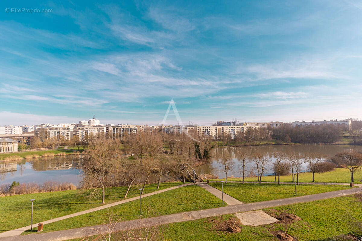 Appartement à LOGNES