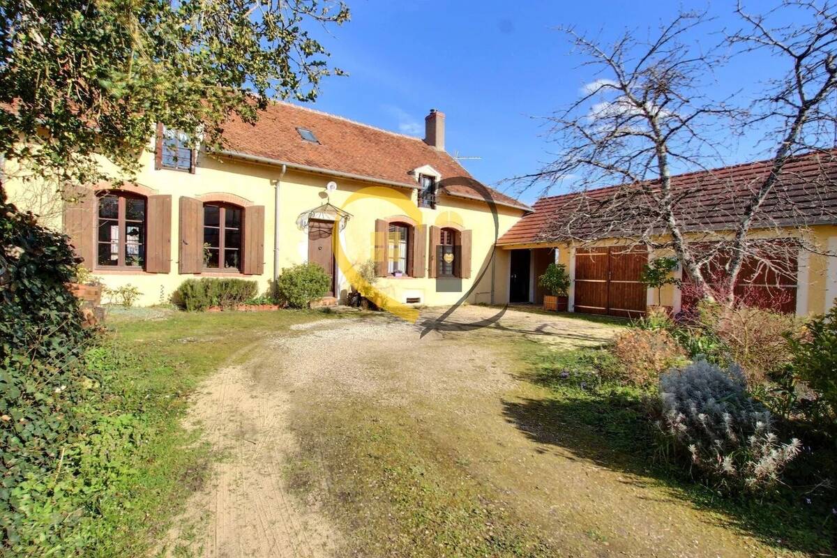 Maison à MEHUN-SUR-YEVRE