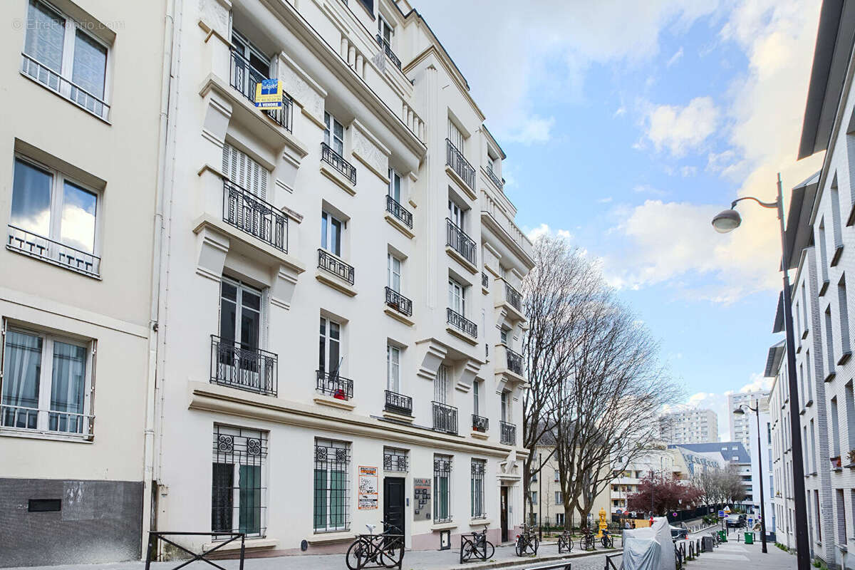 Appartement à PARIS-20E