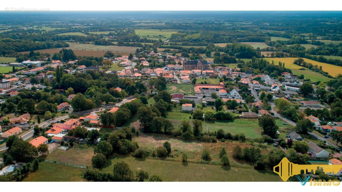 Terrain à PAULX
