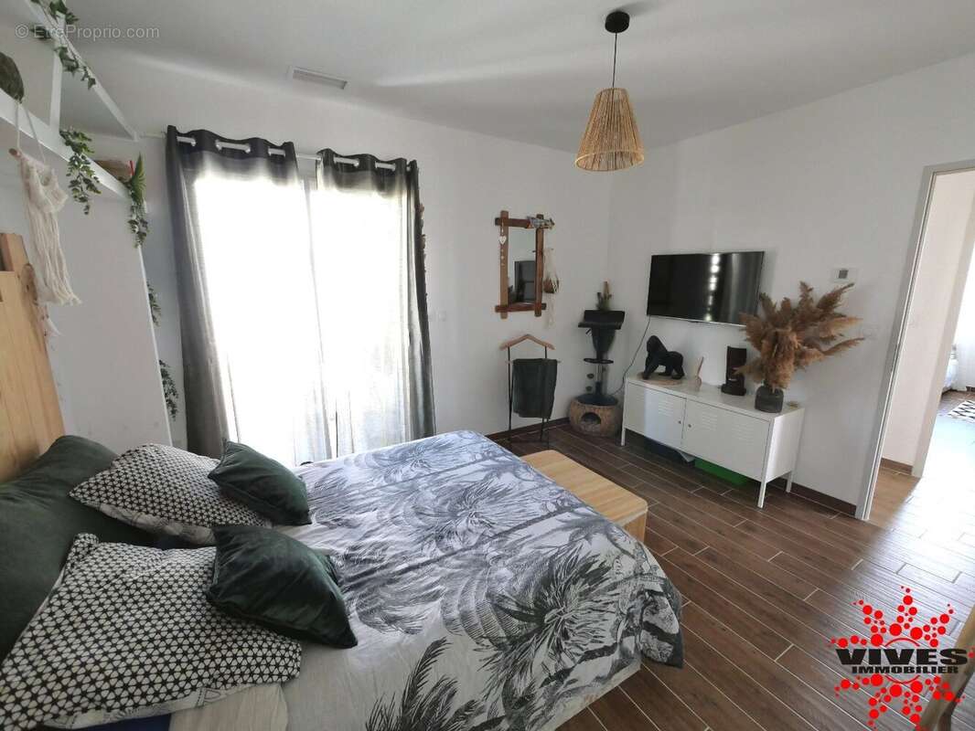 Maison à CRUZY