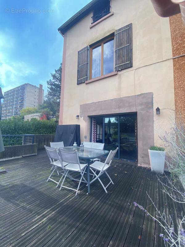 Maison à LYON-9E