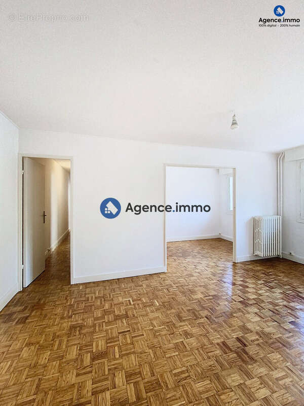Appartement à LA RICHE