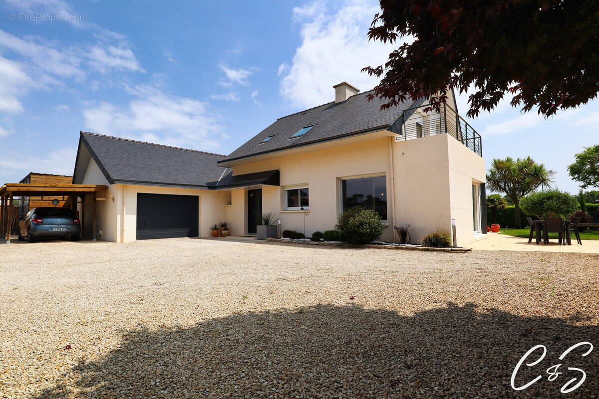 Maison à PLONEOUR-LANVERN