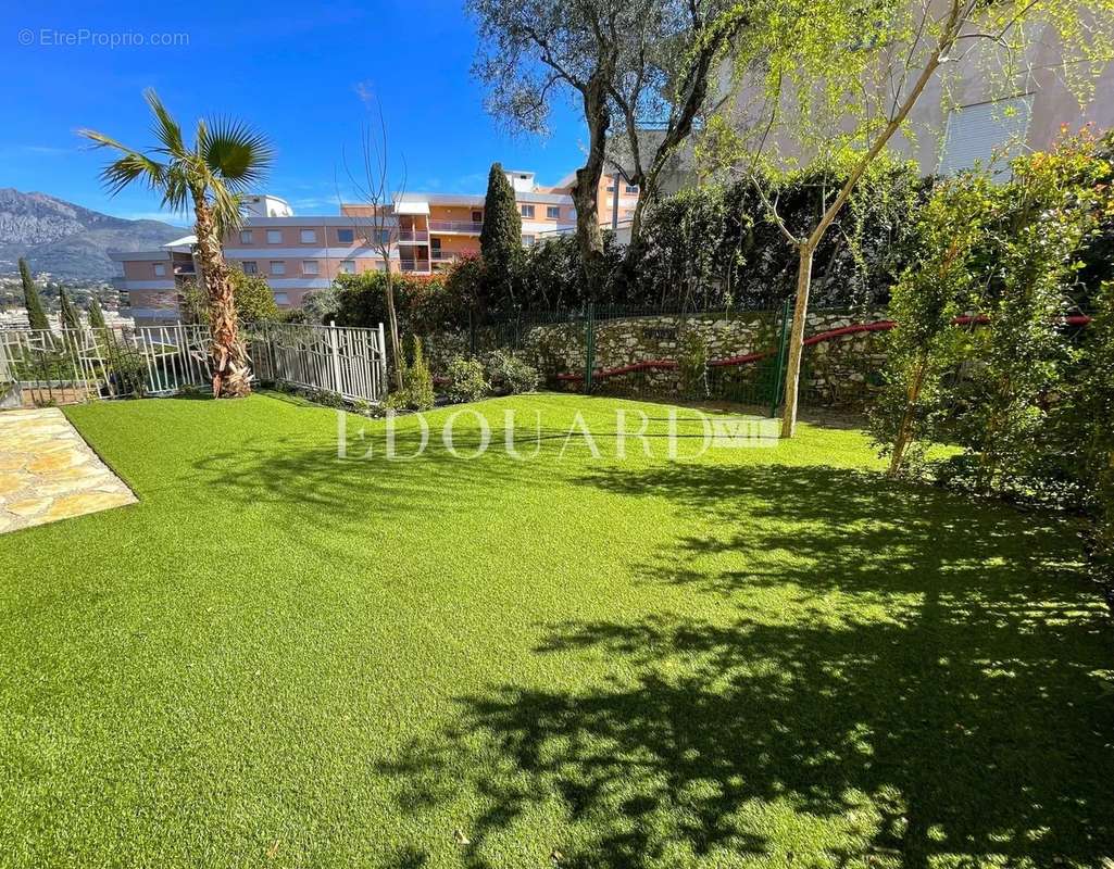 Appartement à ROQUEBRUNE-CAP-MARTIN