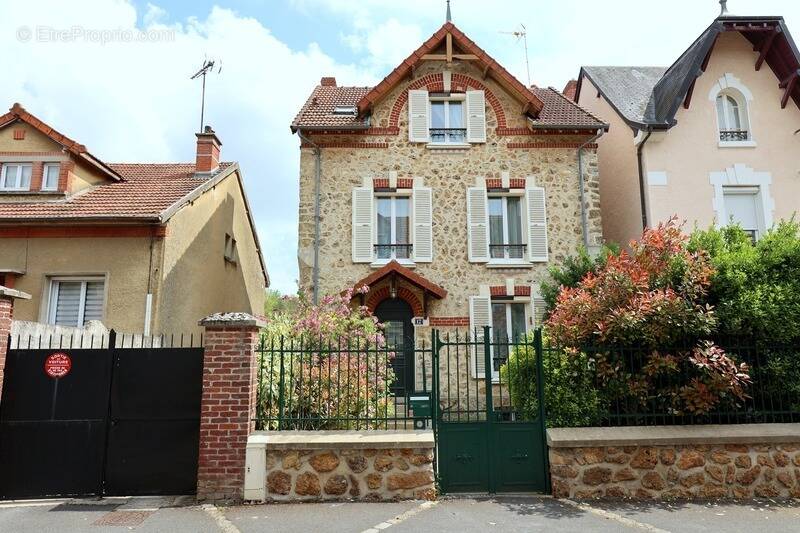 Maison à DORMANS