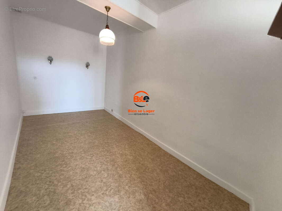A Vendre Maison MUR SUR ALLIER - Agence Immobilière BSLE  PONT DU CHATEAU - Maison à DALLET