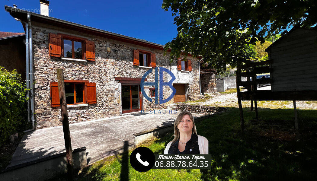 Maison à CHIRENS
