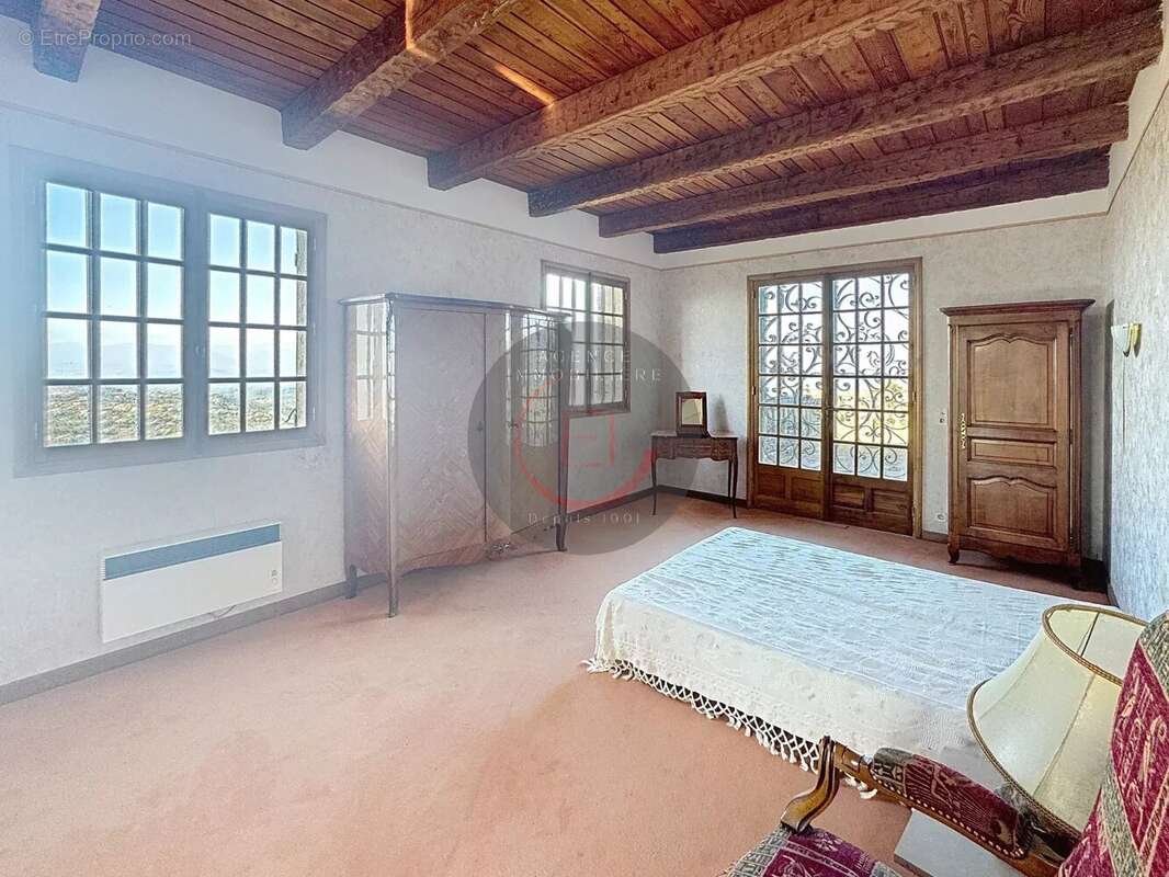 Maison à MANDELIEU-LA-NAPOULE