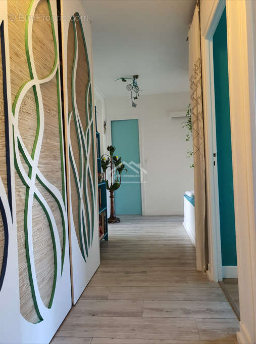 Appartement à VERRIERES-LE-BUISSON