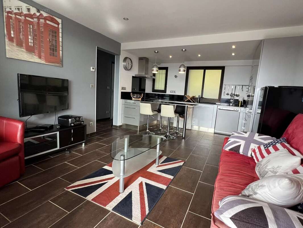 Appartement à MANDELIEU-LA-NAPOULE