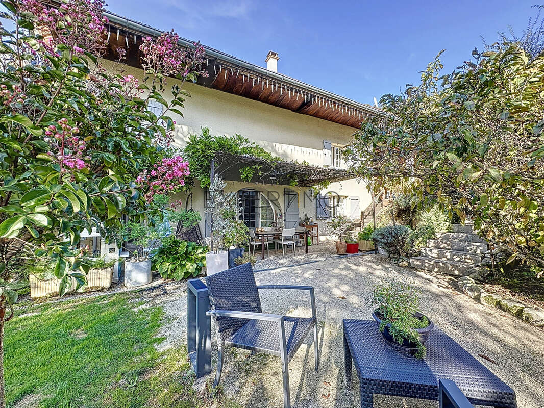 Maison à ALBENS