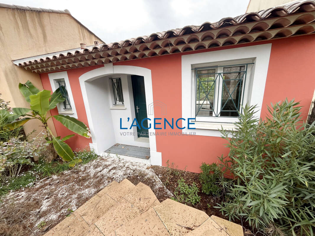 Maison à HYERES