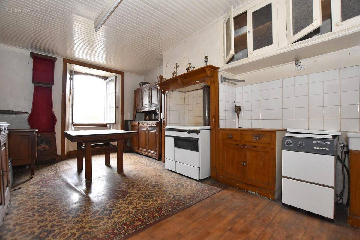 Maison à SALERS