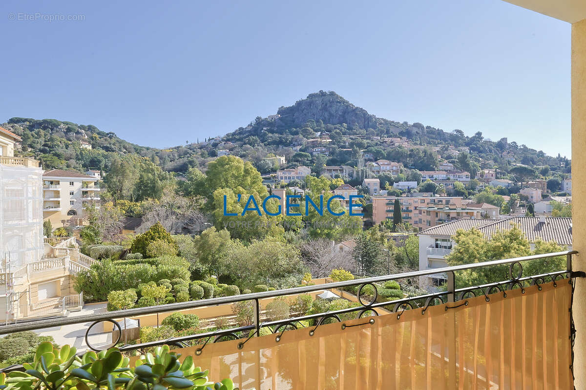 Appartement à HYERES