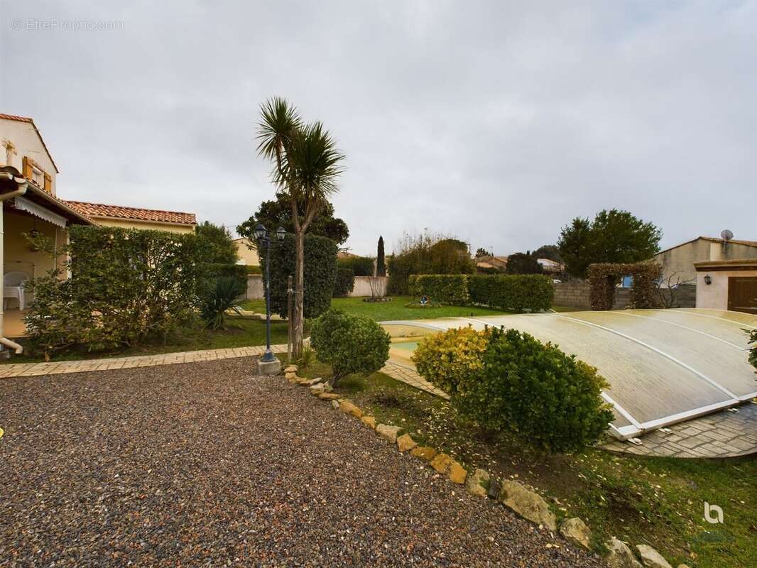 Maison à SAINT-GENIES-DE-FONTEDIT
