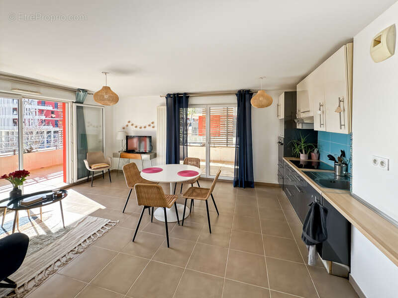 Appartement à JUVIGNAC