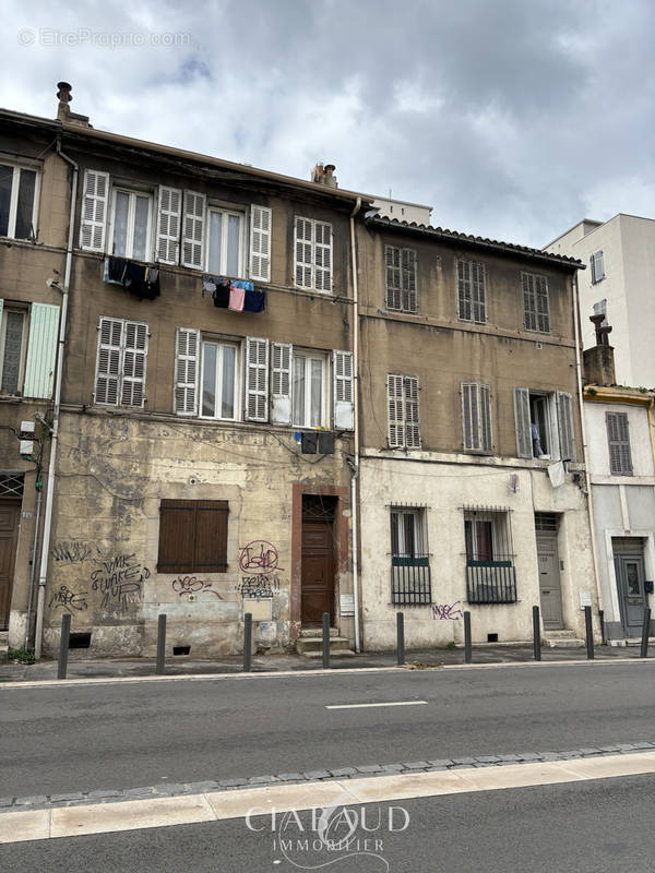 Appartement à MARSEILLE-2E