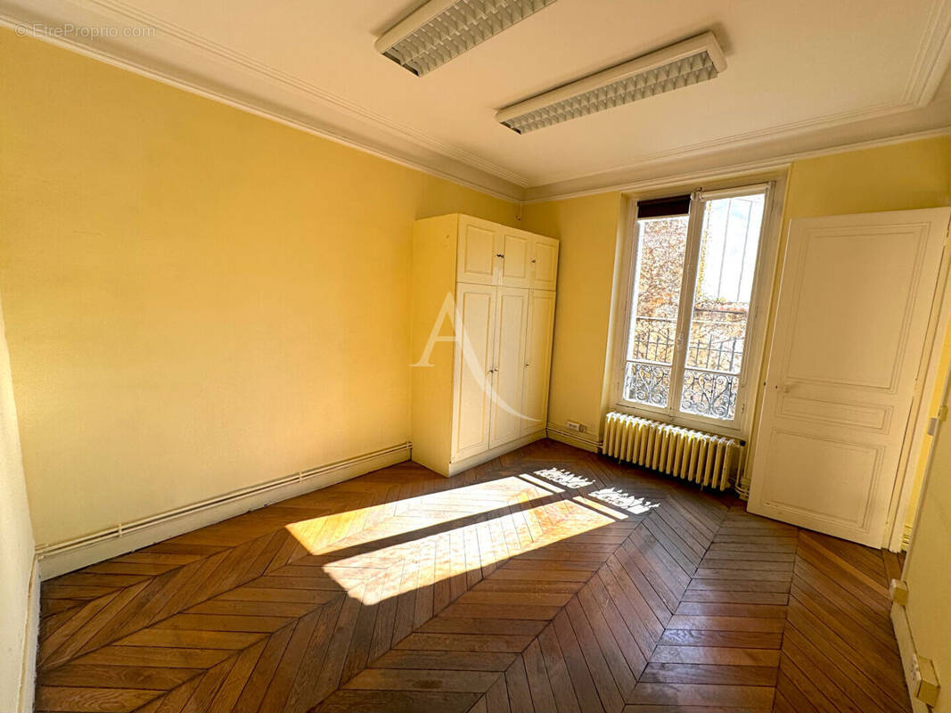 Appartement à FONTENAY-SOUS-BOIS