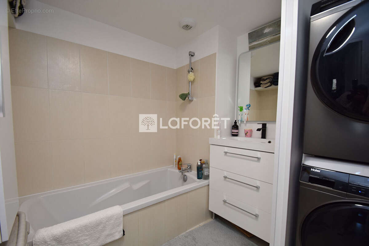 Appartement à FAYENCE