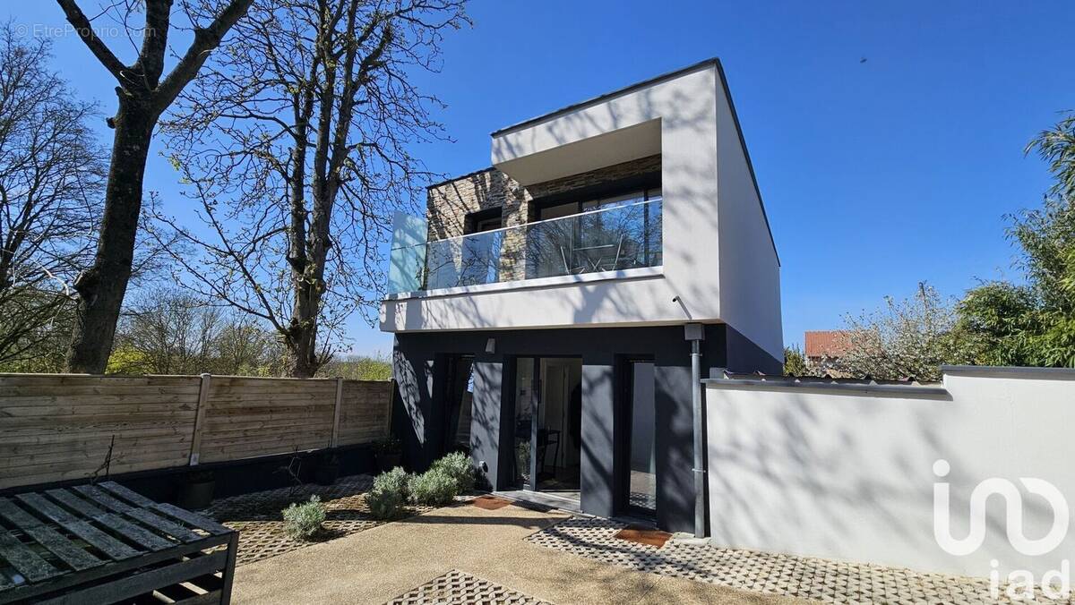 Photo 1 - Maison à NOISEAU