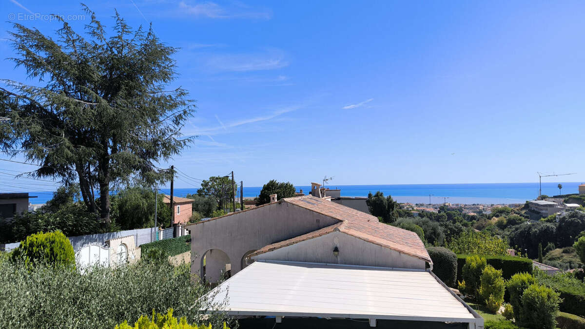 Photo 4 - Appartement à SAINT-LAURENT-DU-VAR