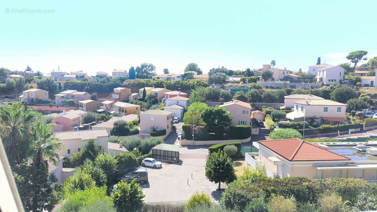 Photo 9 - Appartement à SAINT-LAURENT-DU-VAR