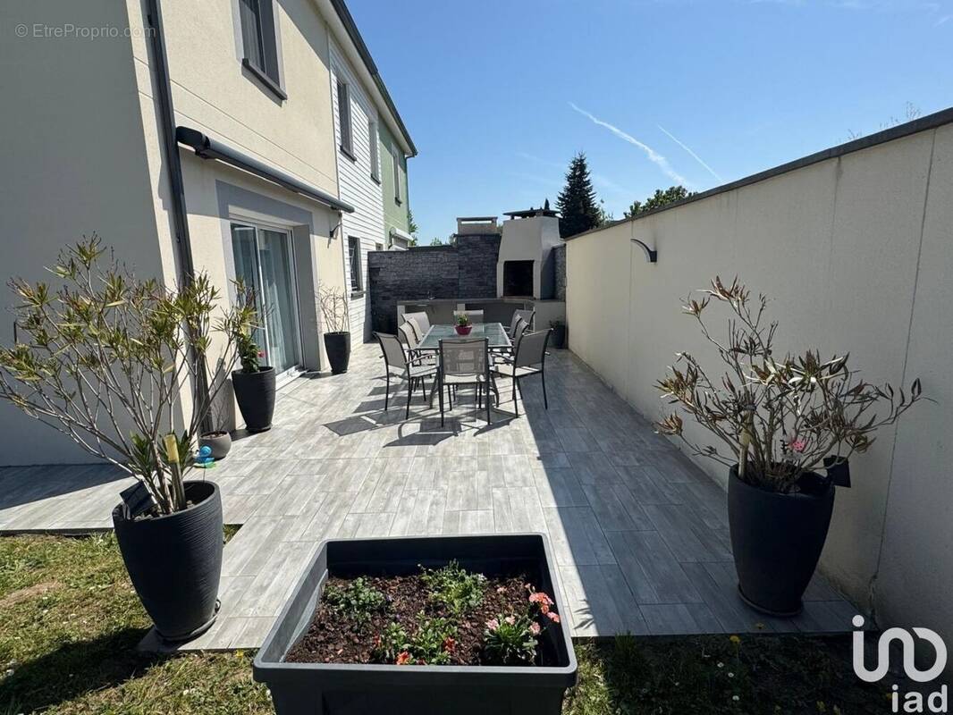 Photo 1 - Maison à IZON