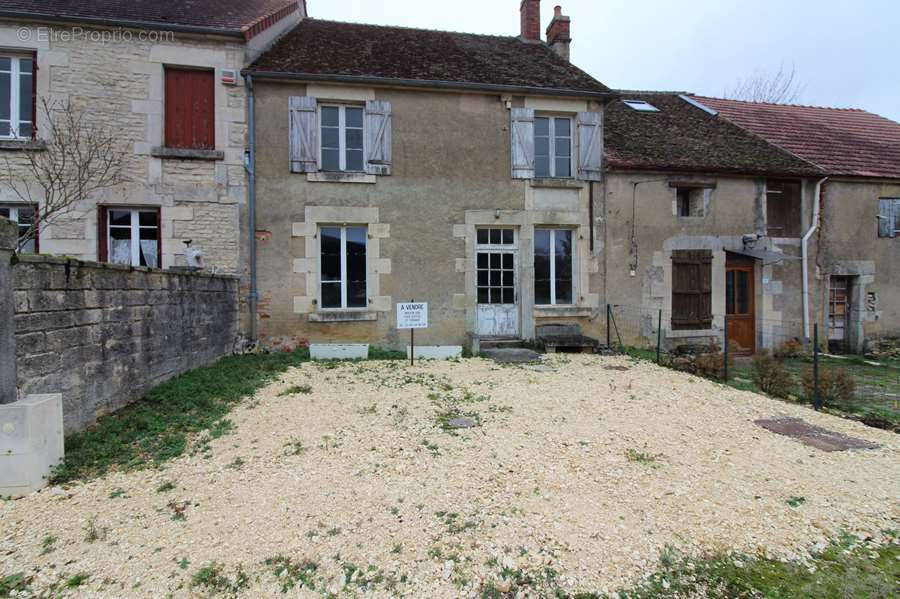 Maison à CLAMECY