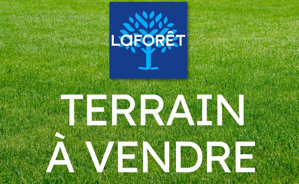 Terrain à MEDIS
