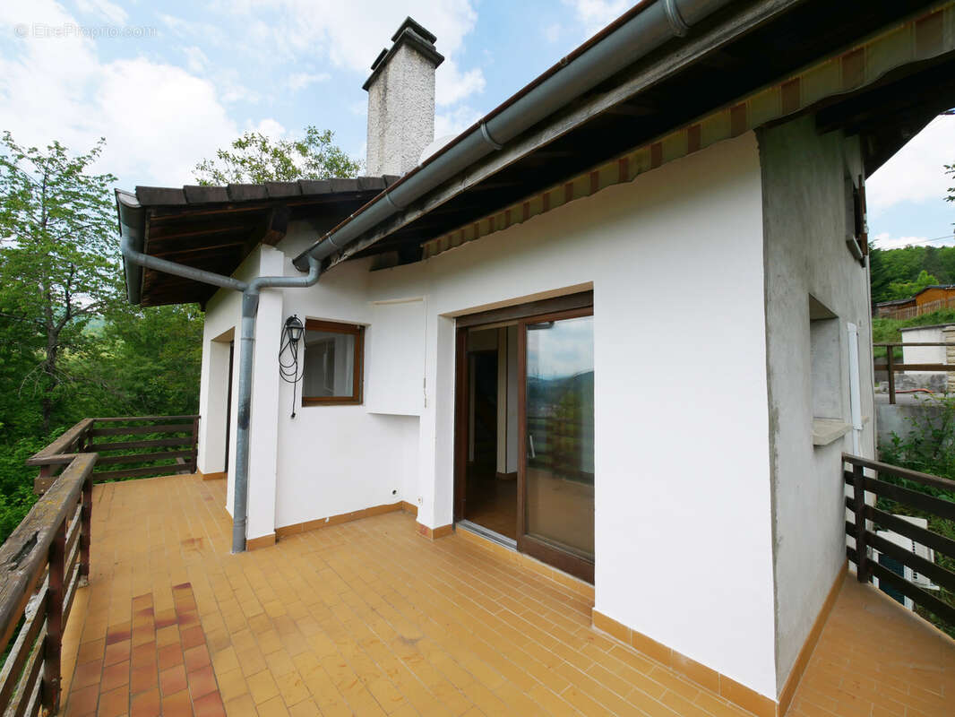 Maison à EPAGNY