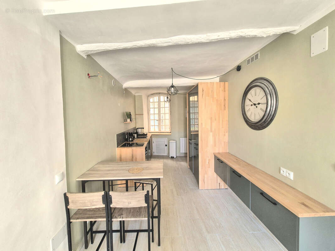 Appartement à HYERES
