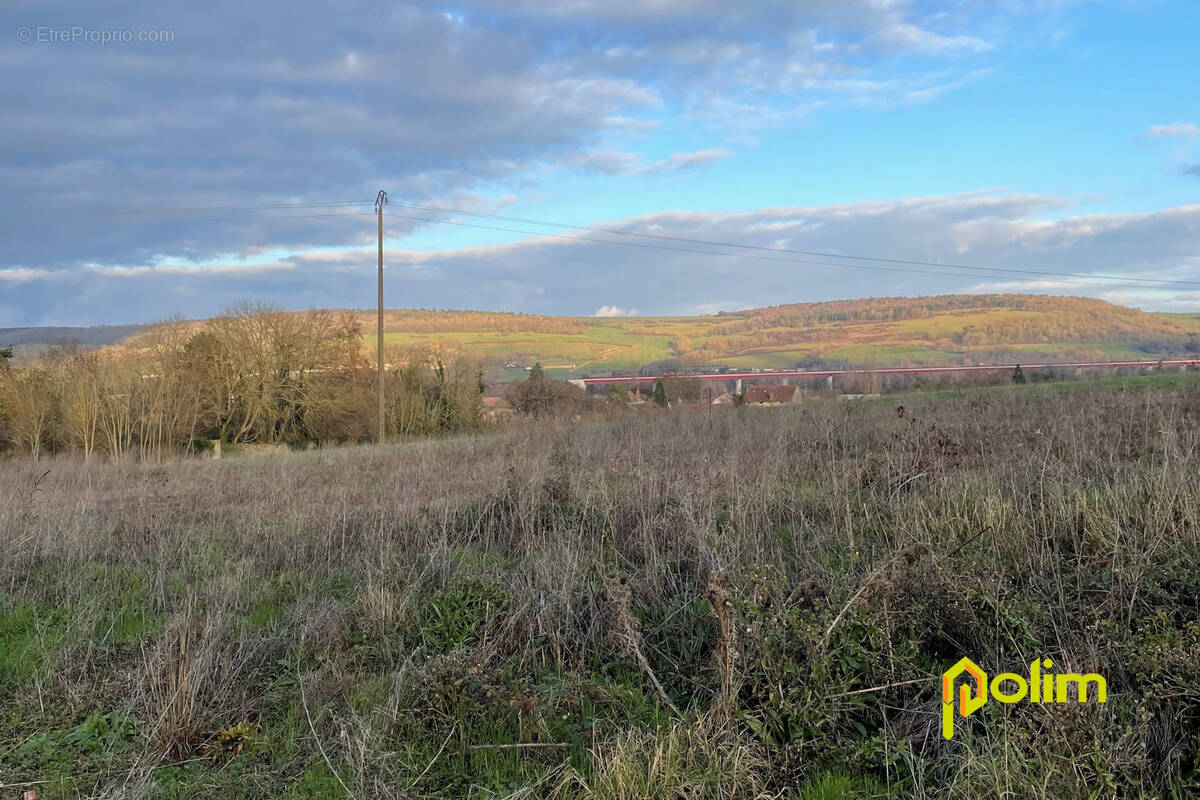 Terrain à VANDIERES
