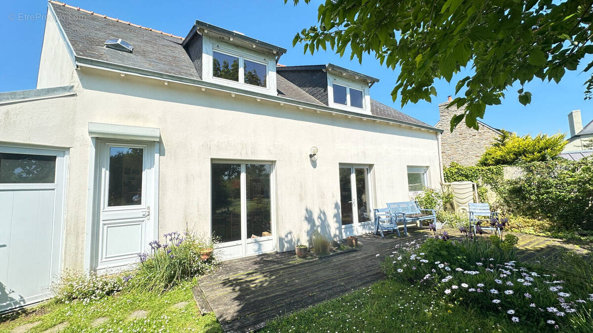 Maison à PLEUVEN