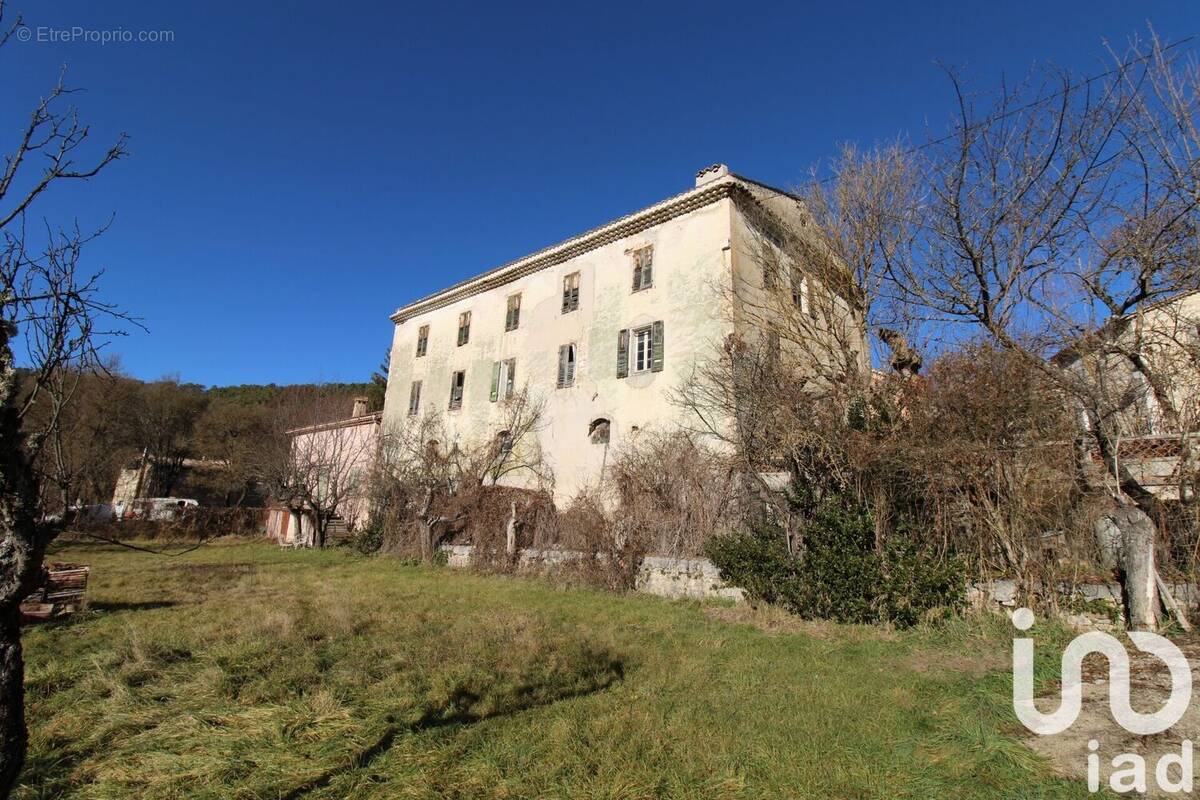 Photo 1 - Maison à COMPS-SUR-ARTUBY