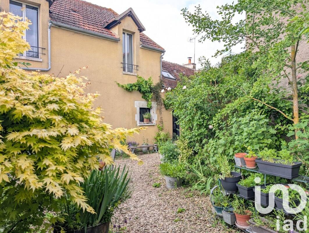 Photo 1 - Maison à AUXERRE
