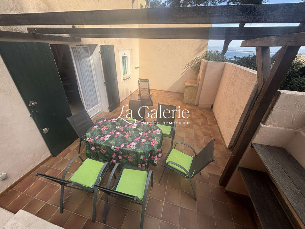 Appartement à HYERES