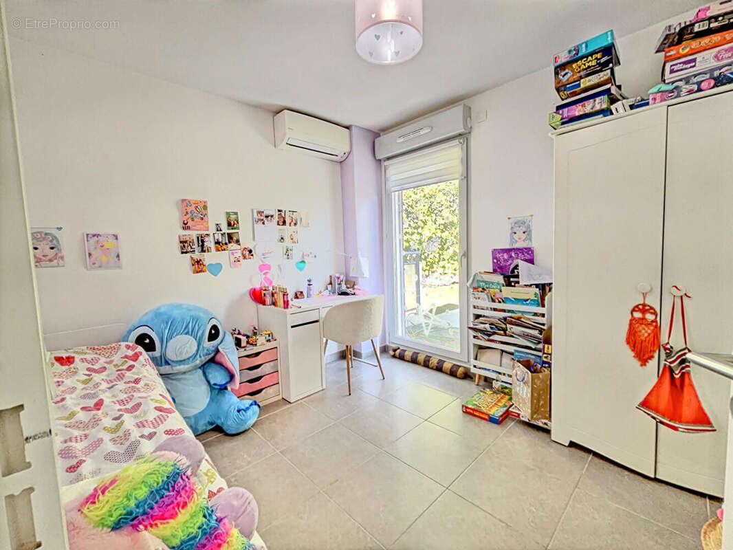 Appartement à SAINT-LAURENT-DU-VAR