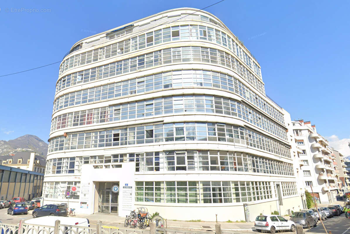 Commerce à GRENOBLE