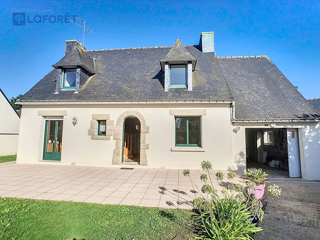 Maison à NAIZIN