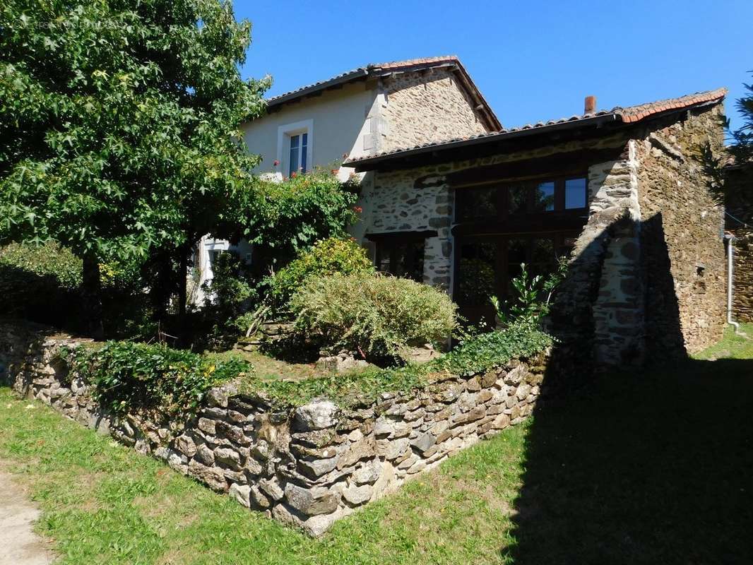 Maison à SAINT-MATHIEU