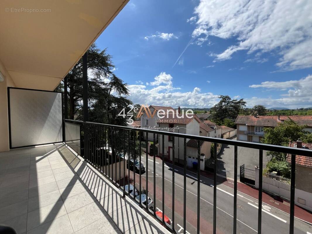 Appartement à ANDREZIEUX-BOUTHEON