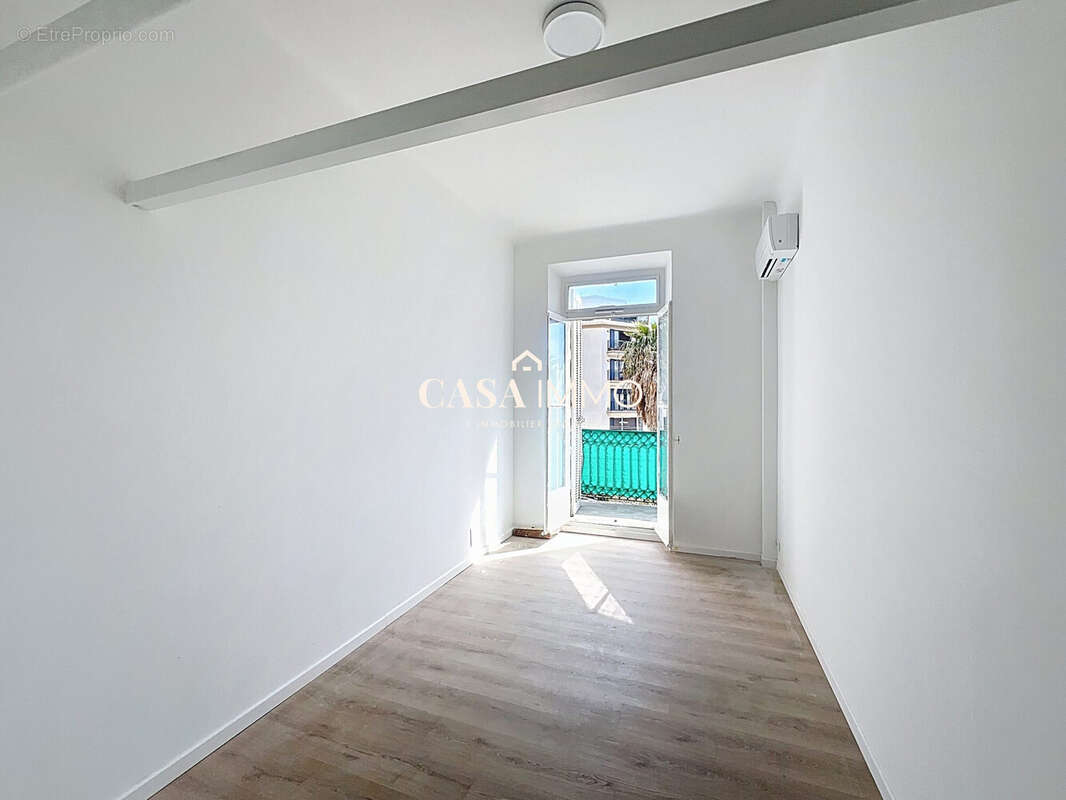 Appartement à HYERES
