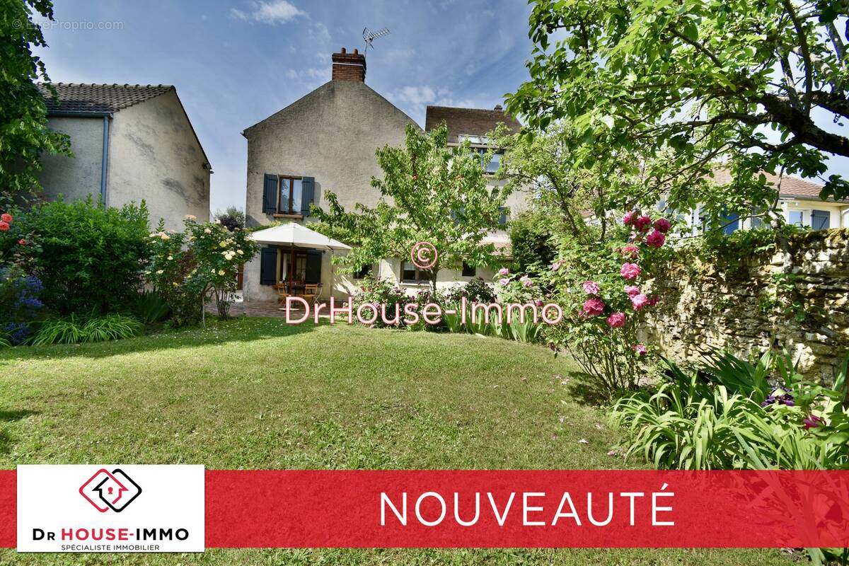 Maison à ISSOU