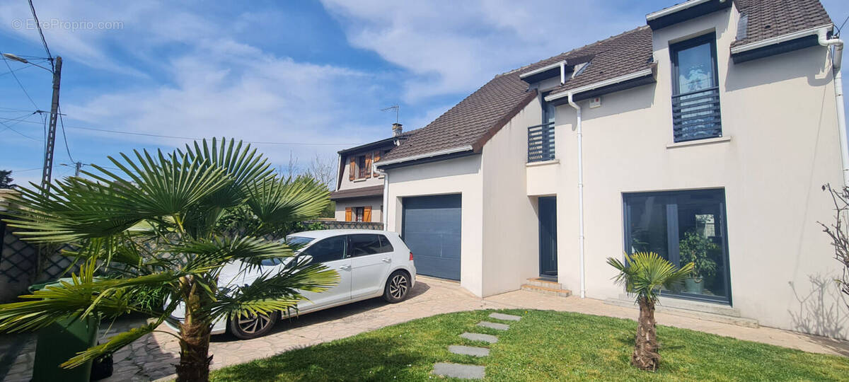 Maison à MITRY-MORY