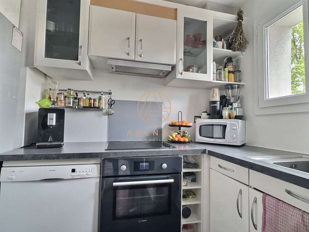 Appartement à SAINT-MAUR-DES-FOSSES