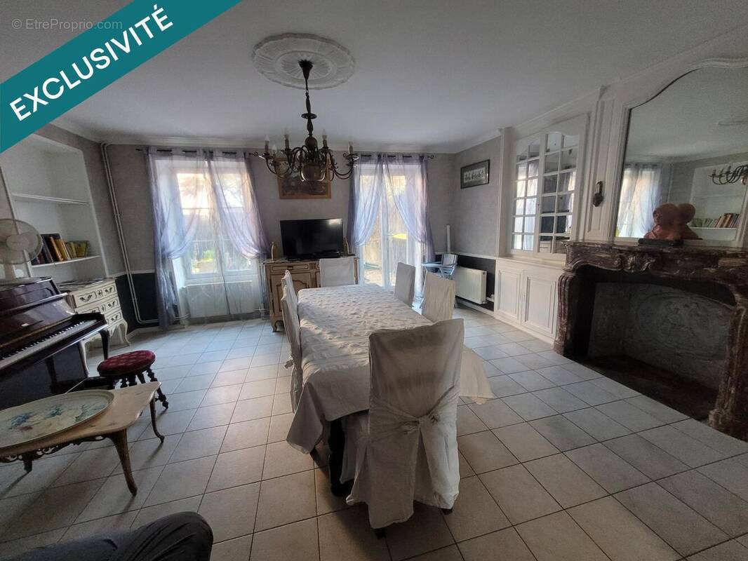 Photo 1 - Maison à CELLETTES